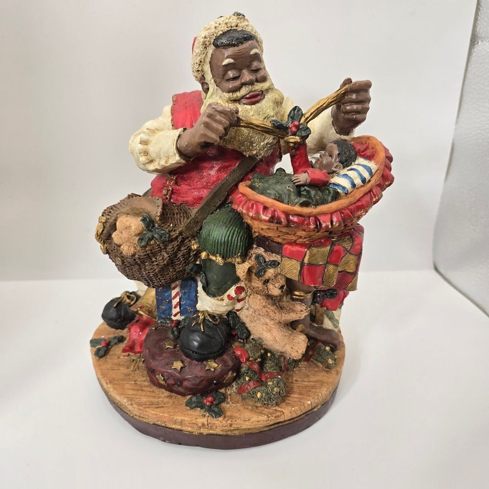 Vintage Three Hands Corp Santa with Toys Resin Imagine Label 99 – 5